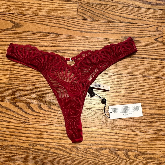 NWT For Love & Lemons After Dark Thong Panty in Red, Size L - Picture 6 of 6